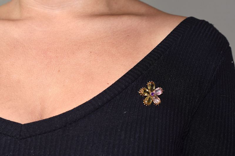 Antique Amethyst Citrine &amp; 18K Gold Pansy Brooch, circa 1820