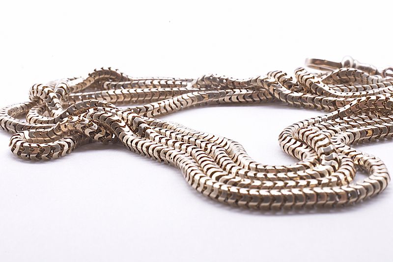 C1890 9 Karat Slinky LongGuard Snake Watch Chain, 44&quot;