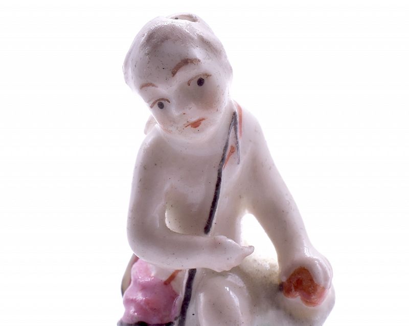 C1745, Chelsea Porcelain Seal Cupid &quot;Je Vous Loffre&quot;, Charles Gouyn