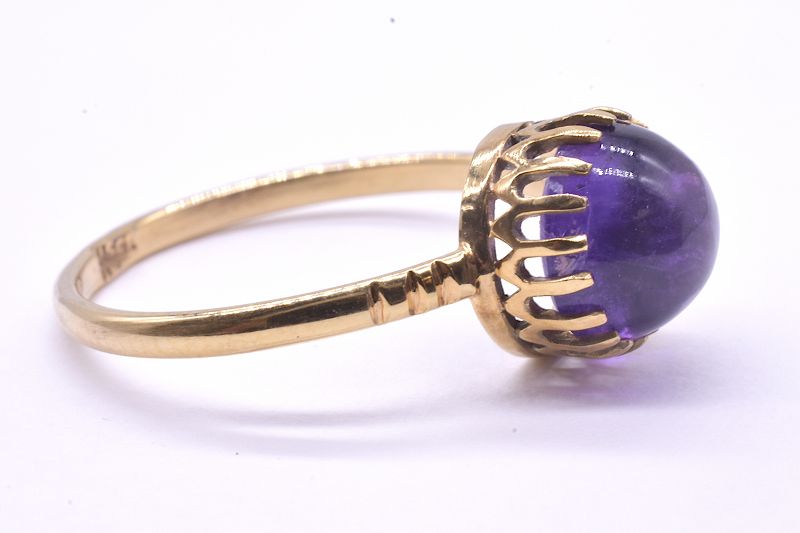 C. 1900 15K Gold Cabochon Amethyst Single Stone Ring
