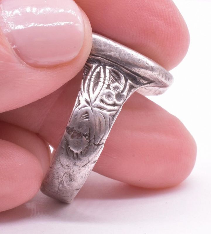 Medieval Heraldic Silver Pictorial Signet Ring