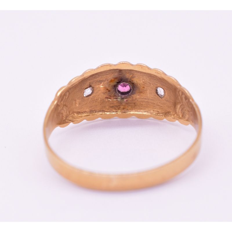 Antique 18K Ruby and Diamond Gypsy Ring w Scalloped Gold Band, HM 1913