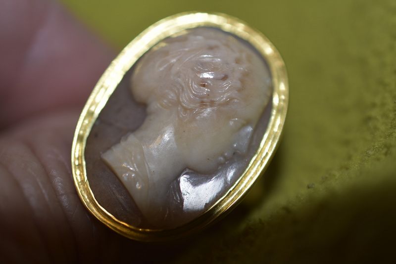 C1780 Hardstone Agate carved ring of Ancient Greek Poetess Sappho