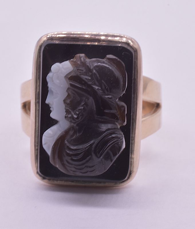 Victorian Black and white Double Portrait Cameo Ring of Conjugate Pair
