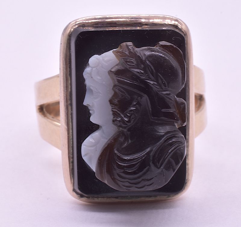 Victorian Black and white Double Portrait Cameo Ring of Conjugate Pair