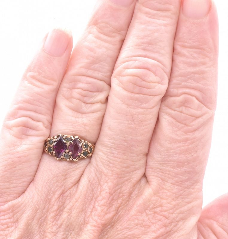 Hallmarked 1865 Garnet and Emerald Multi-stone Ring