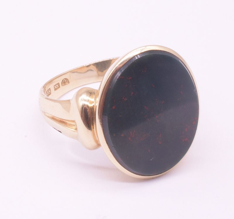 C1940 Retro 14K Oval Bloodstone Signet Ring