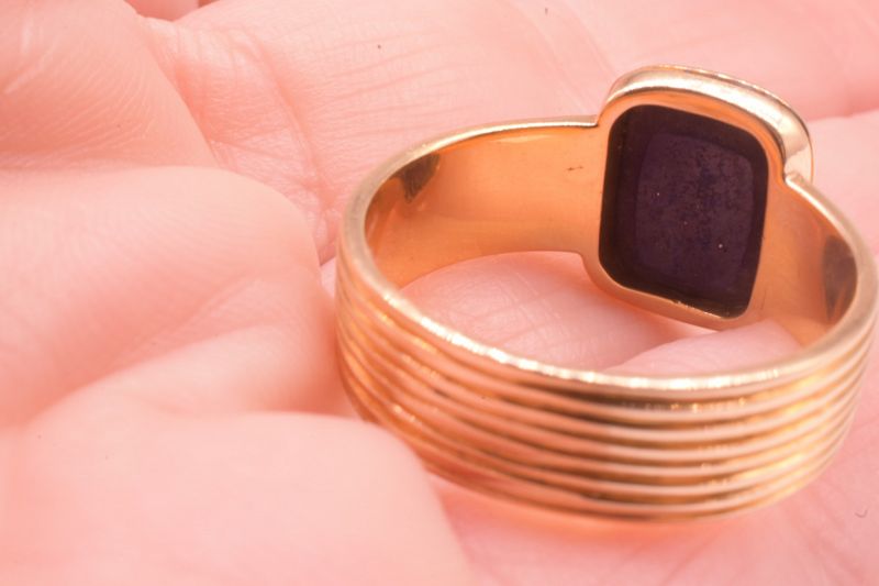 C1970 18 Carat Modern Lapis Signet Ring with Reeded Band