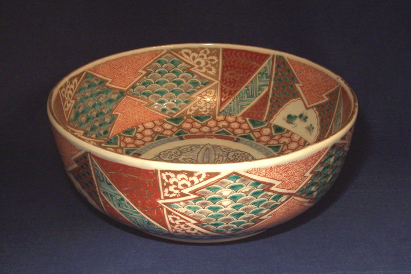 19th Century Japanese Imari Porcelain Bowl