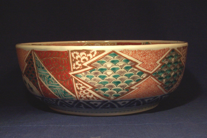 19th Century Japanese Imari Porcelain Bowl