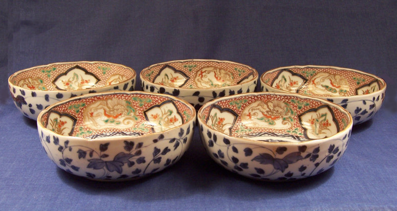 Set of Five Japanese Imari Porcelain Bowls Ca 1900
