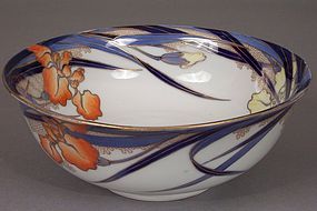 Fukagawa Iris pattern large 9 1/2 inch centerpiece bowl