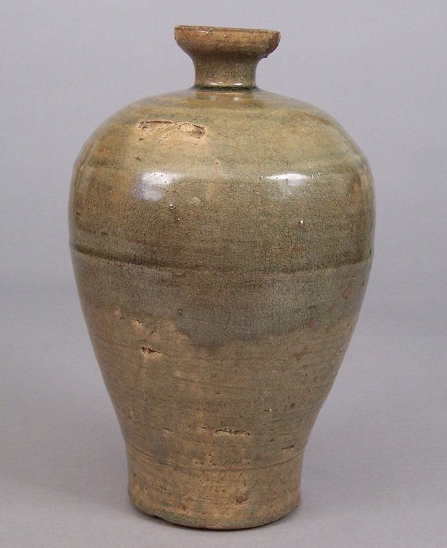Korean Early Koryo Dynasty Celadon Maebyeong Vase