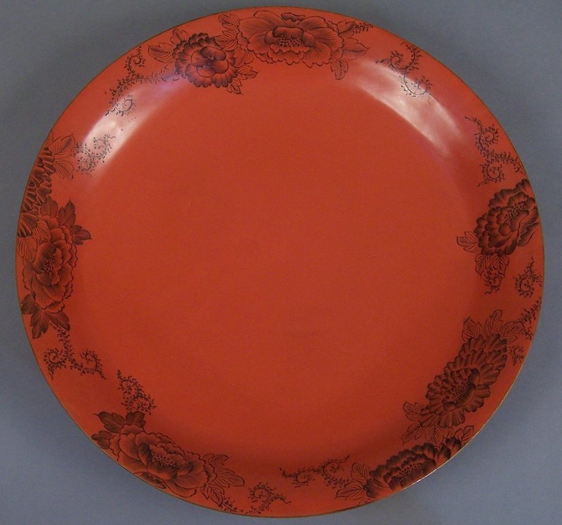 Large Kamakura Style Studio Incised Red Lacquer Charger