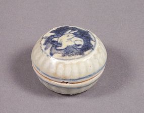 Small Chinese Blue and White Seal Paste or Cosmetic Box