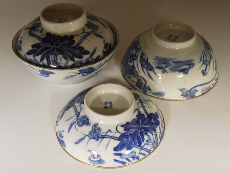 Pair Chinese Blue and White Porcelain Covered Bowls, Vietnamese Market