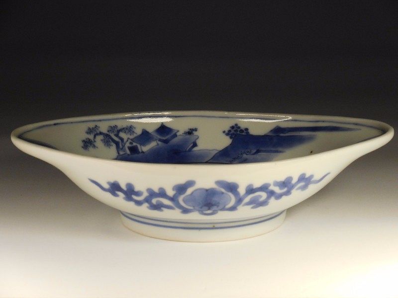Japanese Porcelain Oblong Blue and White Porcelain Mamezara, Landscape
