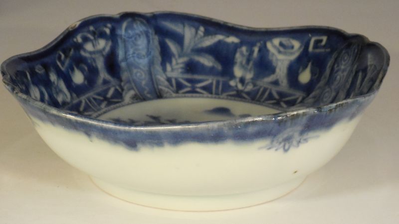 Arita Blue and White Shallow Bowl, Sennin and Gourd, Shironuki Cavetto