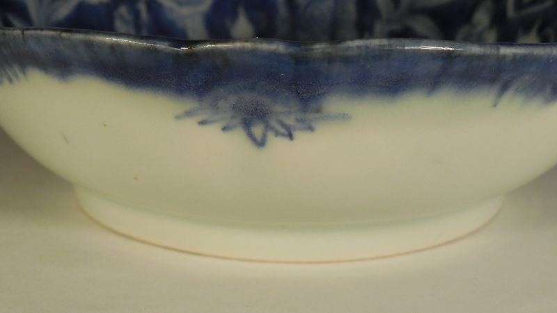 Arita Blue and White Shallow Bowl, Sennin and Gourd, Shironuki Cavetto