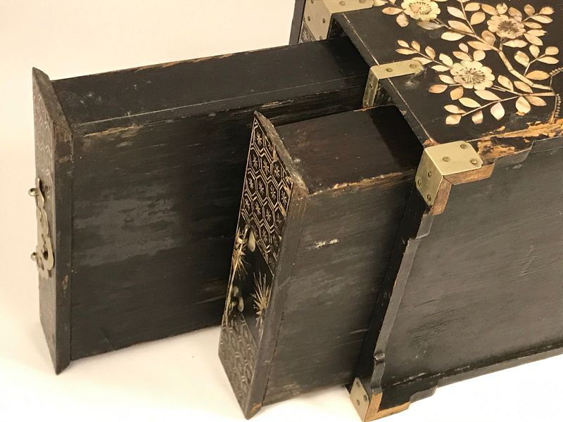 Korean, Joseon Dynasty MOP Inlaid Lacquer Cosmetic and Mirror Chest