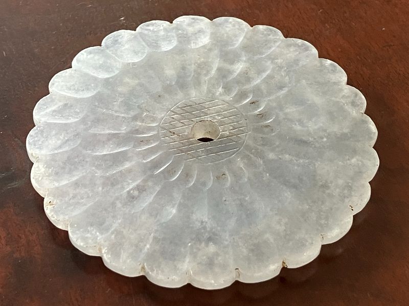 Qing Dynasty Mughal Type Bi-Form White Jade Chrysanthemum Ornament