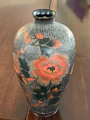 Large Japanese Taisho Era Totai Cloisonne Vase - Peonies & Butterflies