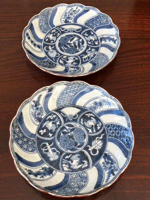 Pair Arita Ware Blue and White Dishes, Kakiemon Style, Shonsui Pattern