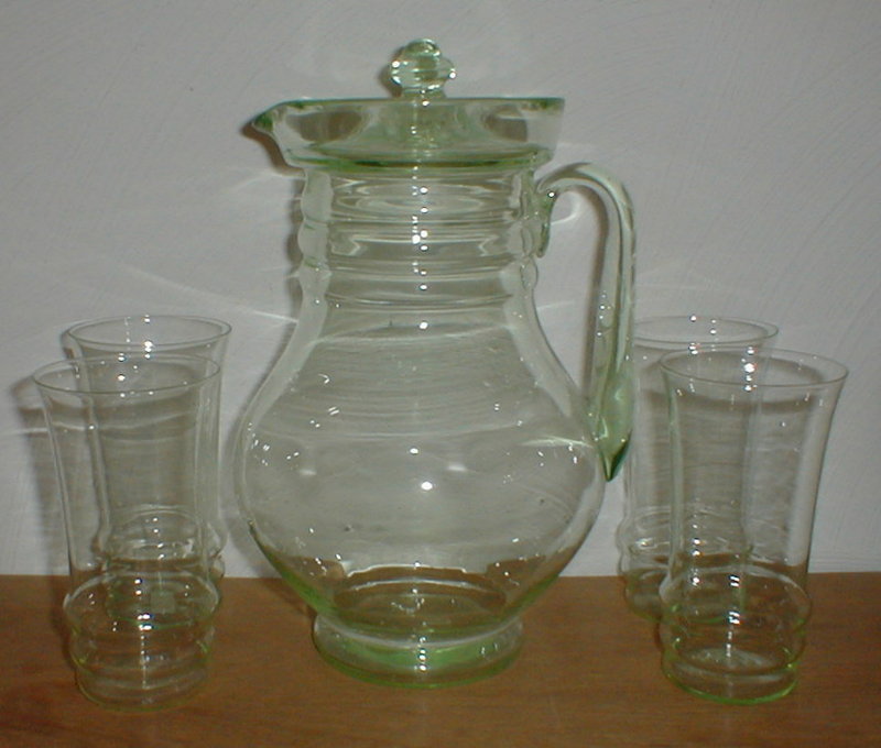 Green Party Line Water Set