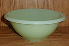 Clambroth 9 7/8" Rolled Edge Mixing Bowl