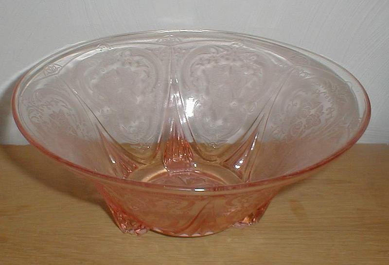 Pink ROYAL LACE 10&quot; 3 ftd Straight Edge Bowls