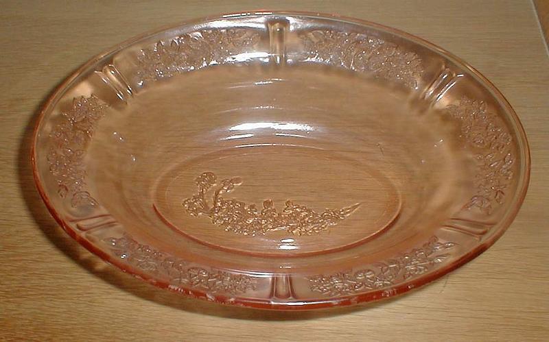 Pink SHARON 9 1/2&quot; Oval Vegetable Bowls