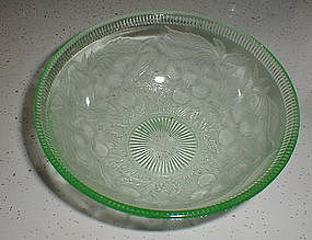 Green CHERRYBERRY 7 3/8" Bowl