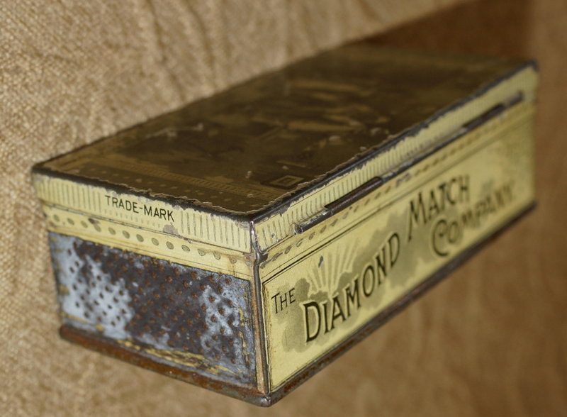 C1900 ExRare Diamond Match Co Box Black Memorabilia