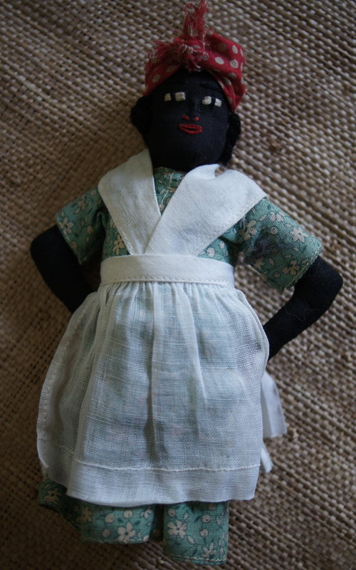 C1920 Handcrafted Cloth Black Mammy Clothespin Doll