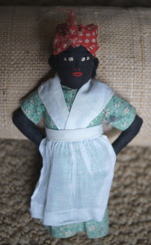 C1920 Handcrafted Cloth Black Mammy Clothespin Doll