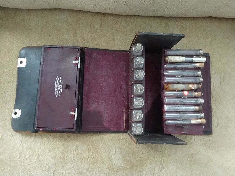 19thC Traveling Doctors Apothecary Medicine Case Early Merck