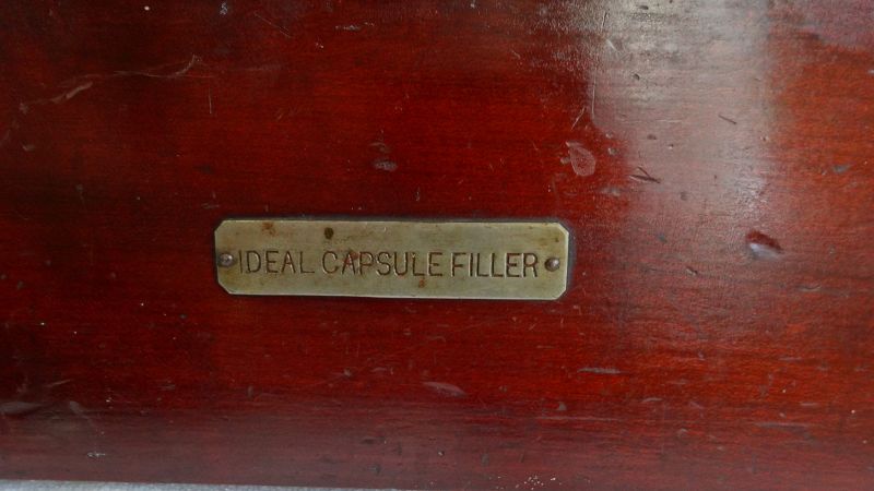 1905 Ideal Capsule Filler Pharmacy Apothecary Pill Machine