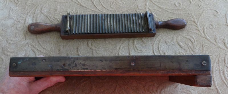 19thC Pharmacy Drugstore Apothecary Pill Machine  Pill Roller