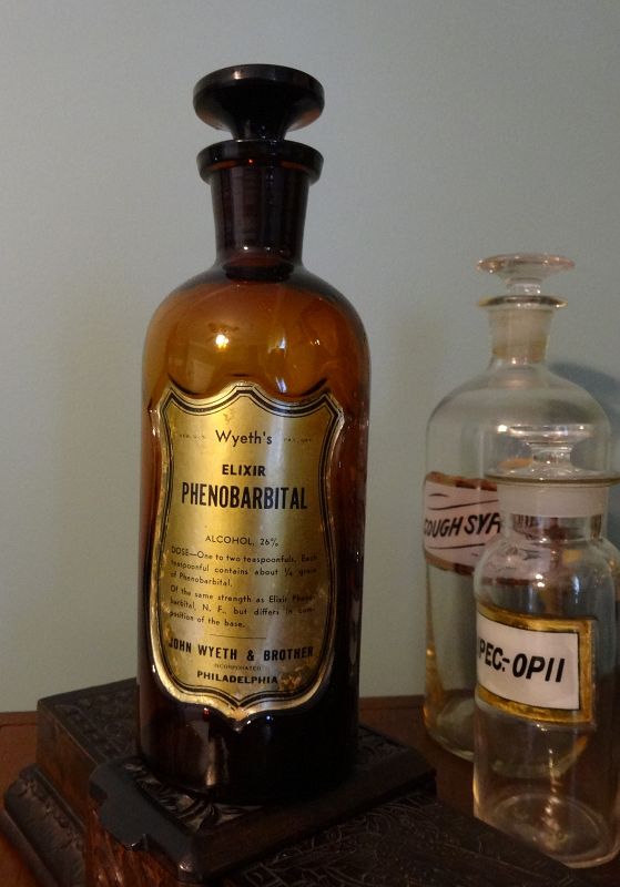 1920s Wyeth Phenobarbitol Apothecary Bottle Fancy Foil Shield Label