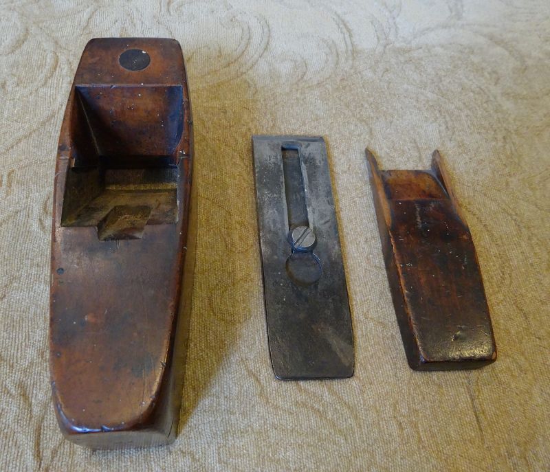 19thC Antique Smoothing Plane Coffin Shaped Woodworking Tool