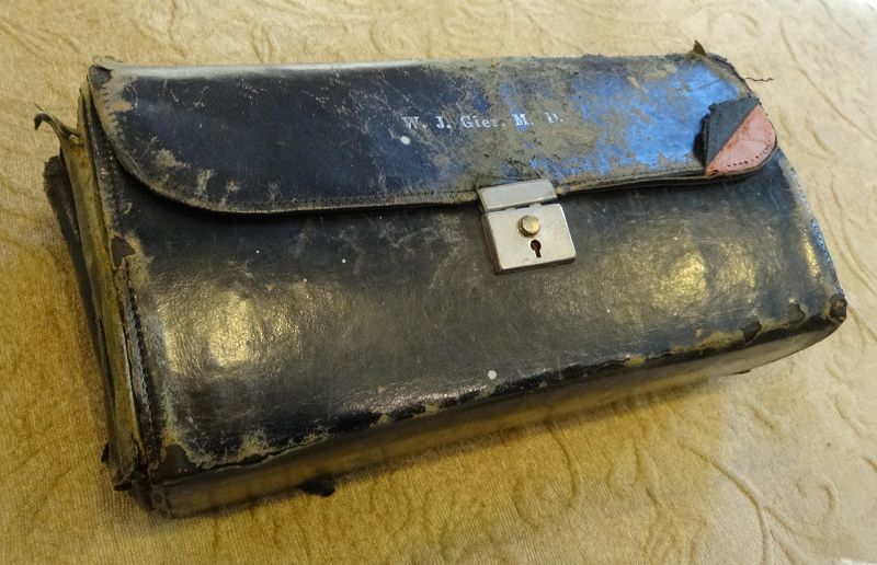Fab 19thC Doctor's Travel Medicine Case w/OPIUM + POISON Larger Size