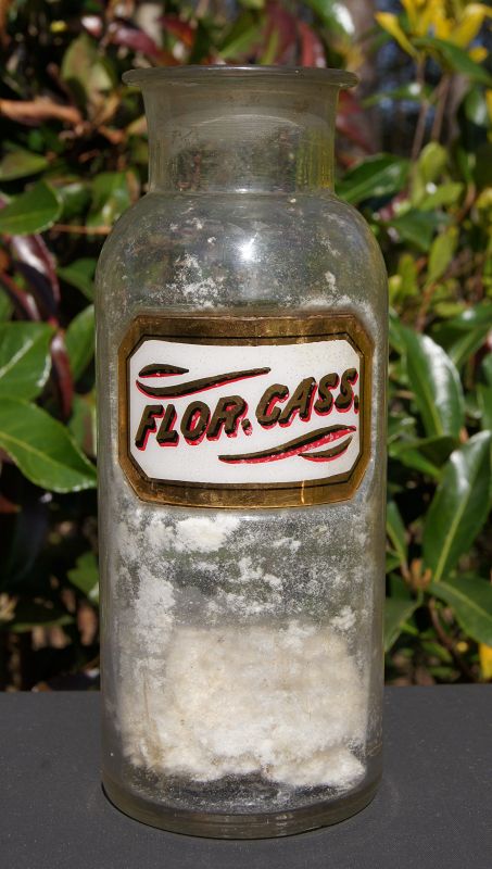 1862 Civil War Era Apothecary LUG Bottle with label FLOR CASS