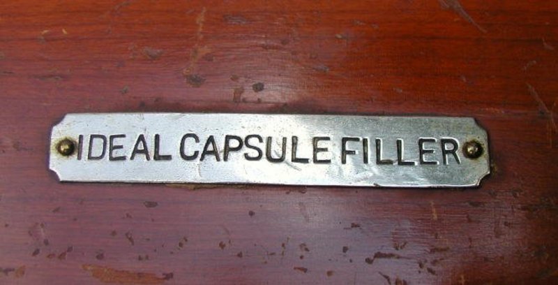 Early 20thC Pharmacy Apothecary Ideal Capsule Filler