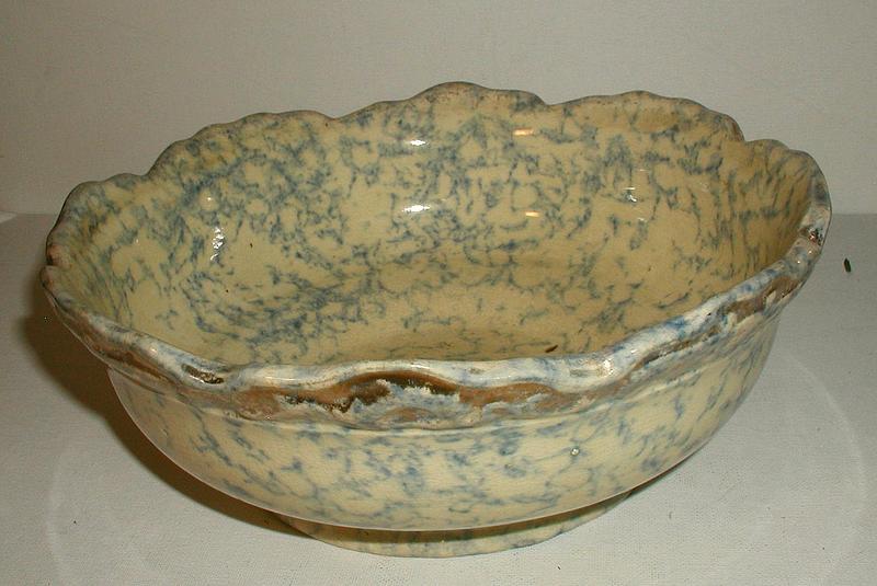 C1920 Ohio Yellowware Blue Spongeware Fruit Bowl w/Gilt