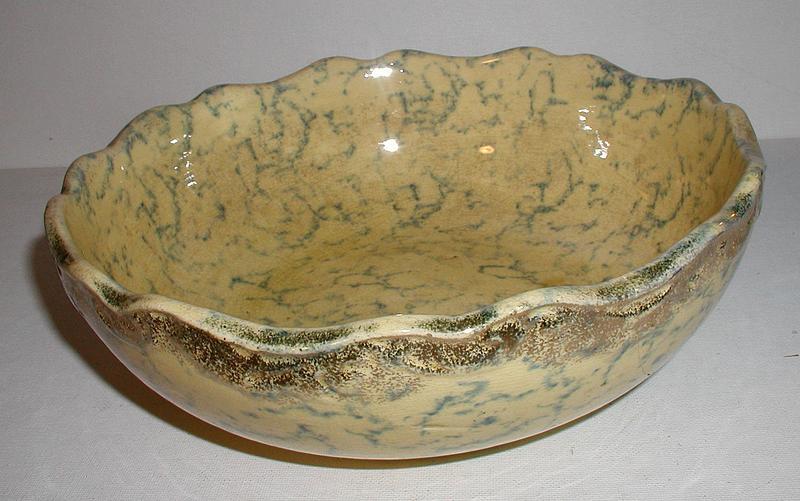 C1920 Ohio Yellowware Blue Spongeware Fruit Bowl w/Gilt