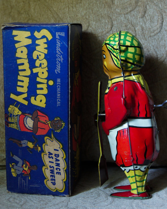 1930 Mammy Lithographed Tin Wind Up Sweeper Toy w/BOX