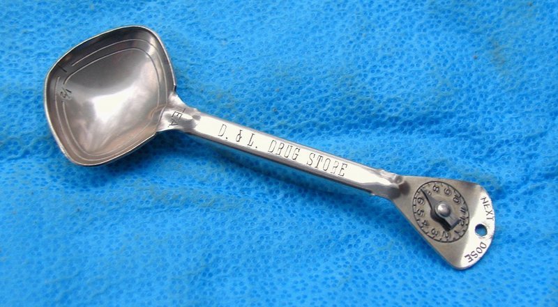 Fab 1930s Pharmacy Drug Store Medicine Dose Spoon