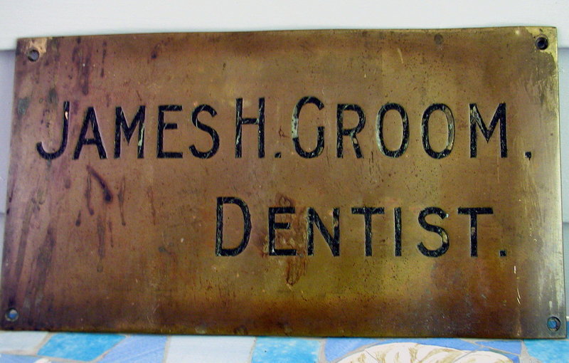Wonderful early 20thC Brass DENTIST Sign "James H. Groom" w/Provenance