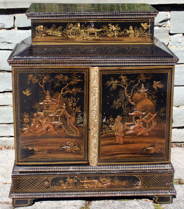 Chinese Export Black Lacquer Jewelry Chest