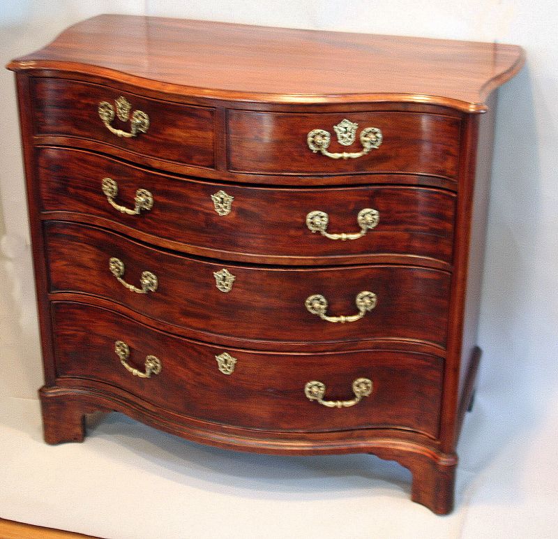 Exceptional George III Serpentine Chest of Drawers in the FrenchManner